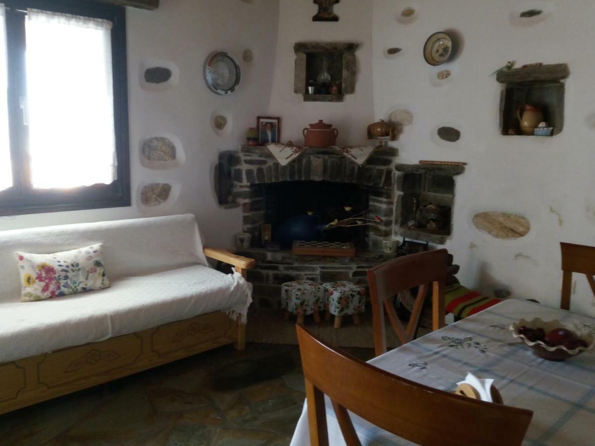Traditional House Paros Sarakiniko  Bagian luar foto