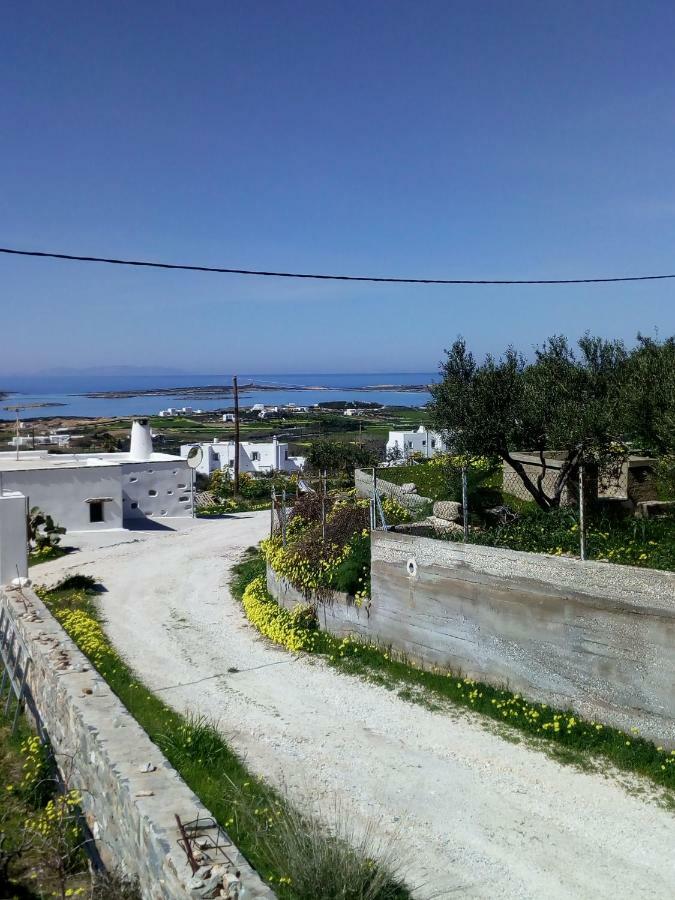 Traditional House Paros Sarakiniko  Bagian luar foto
